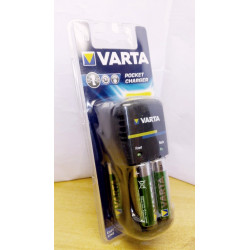 VARTA Pocket Charger + 4xAA 2400mAh akkumulátor, új állapot gyári bliszteres csomagolásban