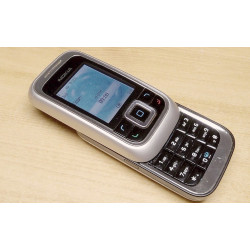 Hagyományos mobiltelefon, apró útitárs!